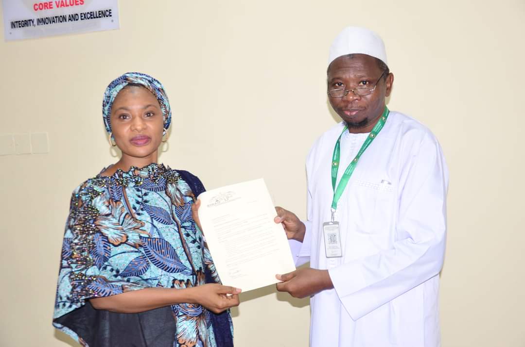 Presenting Ambassadorial Letter